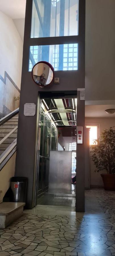 نابولي B&B Centro Citta المظهر الخارجي الصورة